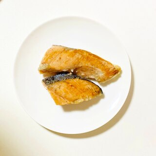 オリーブオイルで揚げ焼き鮭